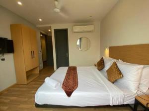 Hotel Yash Palace, Paschim Vihar, New Delhi