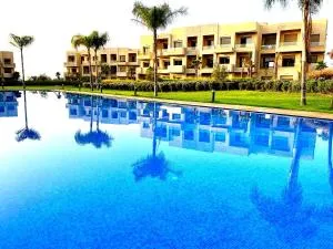 Appartement neuf sur golf et piscine - Chrifia