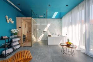 Luxury Villa Karmen with pool & spa zone