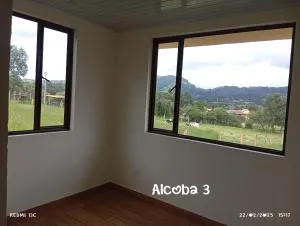 Arriendo casa campestre - 塔比奥