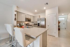 Davenport Home with Pool Access and Patio!