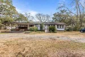 Spacious Farmhouse Ranch Near Mobile - 莫比尔提尔曼斯角
