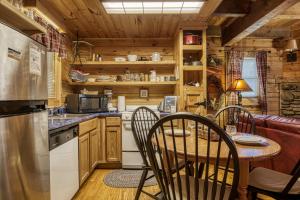 Tennessee Twilight Cabin