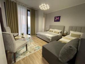 Queens Lion Rooms