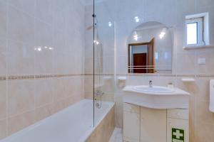 Colina Sol T2 Quarteira Beach