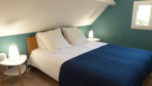 Maisons de vacances Confortable maison avec piscine a Larmor Baden : photos des chambres