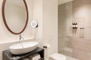 Corendon Amsterdam Schiphol Airport, a Tribute Portfolio Hotel