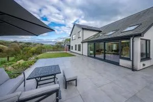 Plas-Isaf - Llangerniew