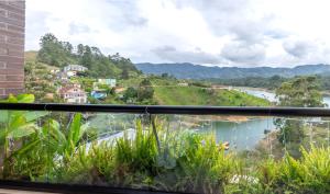 Penthouse View & Lake Access 5min To Town