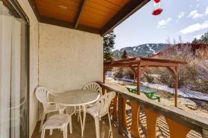 Less Than Half-Mi to Red River Ski Area Townhome with Patio - Questa