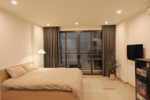 Studio Có Ban Công (Studio with Balcony)