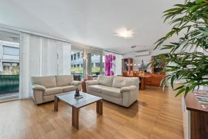 Avío, 1 Bedroom, in the city center, Garage, Terrace