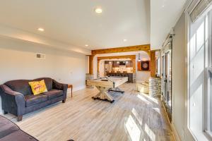 Fire Pit and Patio Spacious Southern Pines Retreat