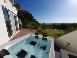 Villa -Heated pool -Amazing view -Ideal for groups