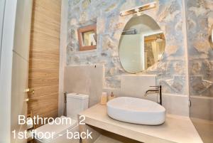 Villasonboard Rock Villa 3 Bed, 3 Bath, Jacuzzi, Seaside Ermioni