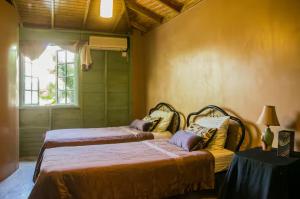 One32 Guesthouse Bejeweled