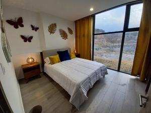 Ejecutivo y ubicado pool gym security