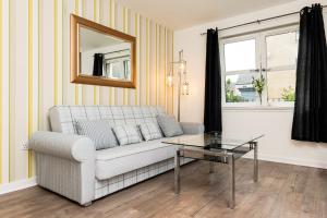 3 Bedroom House - Free Parking