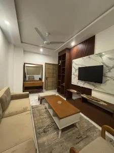 lake facing 1 bed furnished flat - Phulgran