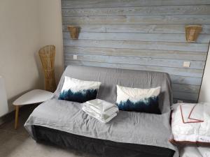 Appartements Mailh- Massibe T2 5 pers climatisation piscine couverte linge de maison inclus parking jardin clos : photos des chambres