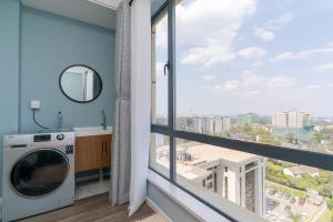 Luxury Haven with Pool,Gym and Markt