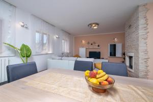 Holiday home in Šušnjevica with swimming pool