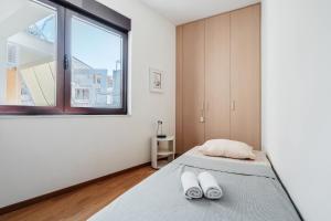 Central APT 11 by In Property