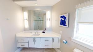 SeaBreeze- by Holiday Isle Properties