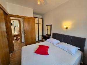 Apartmani ROVINJEZ Komiza