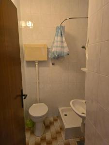 Apartmani ROVINJEZ Komiza