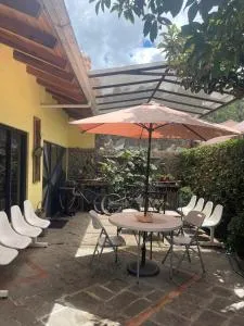 Beautiful house 3 bedrooms terrace and barbecue area - Ricaurte