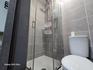 Flat 5 min From Stadium