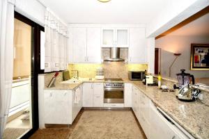 Villasonboard 2 Bed Condo Beach Seaview Greek Riviera Vouliagmeni