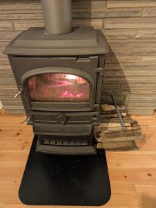 Koselig kjellerleilighet, gratis parkering!