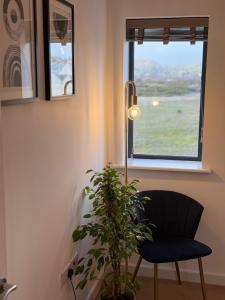 Modern Beachside Escape In Hythe