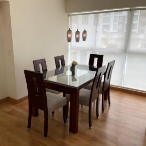 Miraflores 1 or 2 Bedrooms Executive Apartment