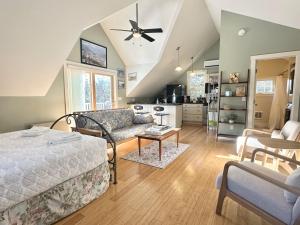 2 BR Home in Bar Harbor Town Hill "Deer Run"