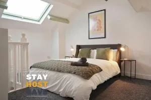 Modern 2 Bed Apartment in Hillsborough with FREE Secure Parking - Hosted by Stay Host Save - Walkly