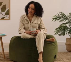 Modern 2 Bed Apartment in Hillsborough with FREE On-Street Parking - Hosted by Stay Host Save