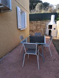 Maisons de vacances F2 cosy ideal pour les vacances : Maison 1 Chambre