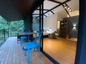 Luxury Cabin in the Forest