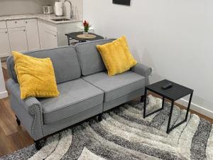 Luxury one bedroom in a modern basement