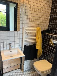 Sejours chez l'habitant Maison de charme dans le vieux Marly : photos des chambres