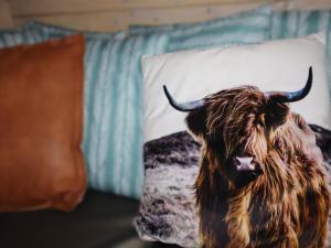 Cabin in Tzummarum with Pool and Tennis Court