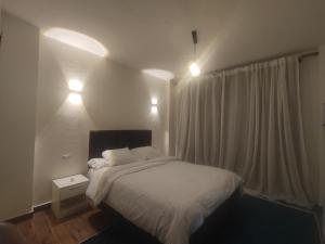 شقة فندقية قريبة من المتحف المصرى ومول مصر والاهرامات عجائب الدنيا السبعة