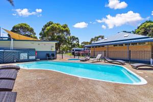 Waters Edge Holiday Park