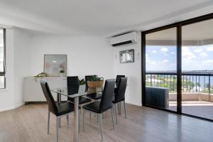 Paradise! 2BR in the Heart of GC with Ocean Views