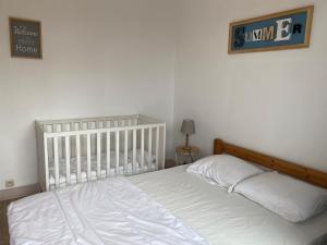 Apartment Nieuwpoort near Sandy Beaches