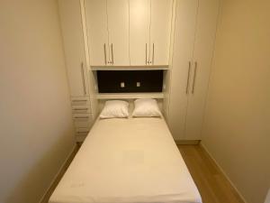 Apartment in Nieuwpoort with Sea Views