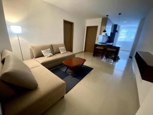 Departamento en zona empresarial